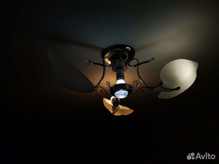 Люстра потолочная