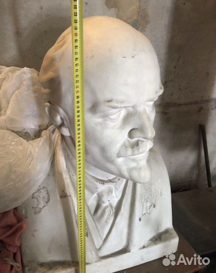 Бюст ленина