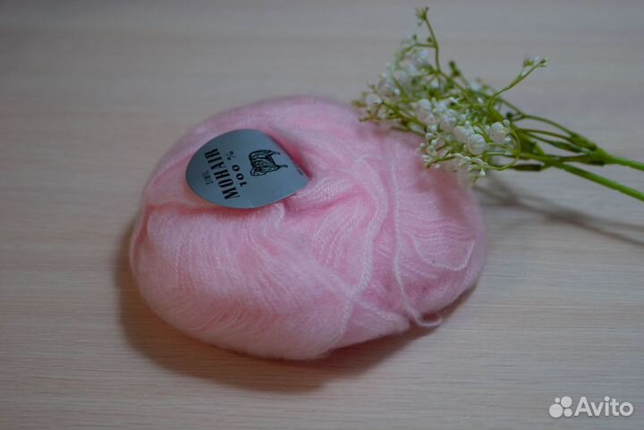 Шапки вязаные из пряжи класса люкс