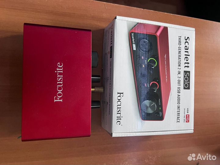 Внешняя звуковая карта focusrite scarlett 2i2 13 3