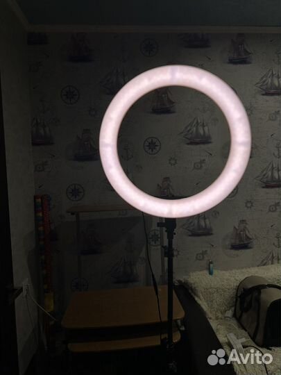Кольцевая лампа бу