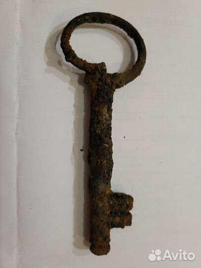 Старинный ключ от замка