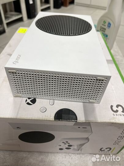 Xbox series s, 512 GB SSD, 1 геймпад