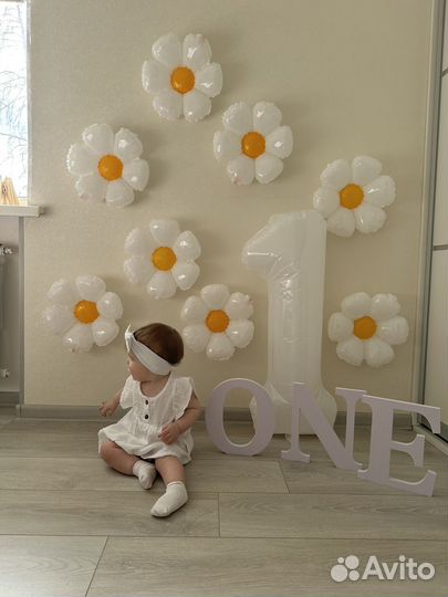 Буквы one на годик
