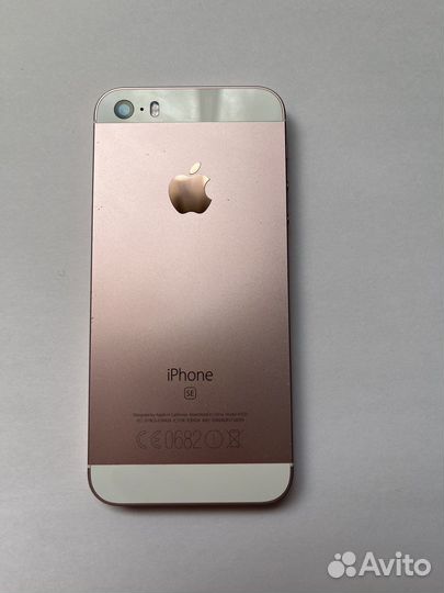 Телефон iPhone se 2016