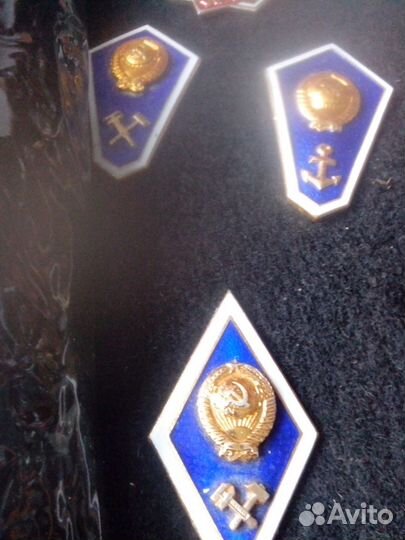 Значки учебных заведений СССР