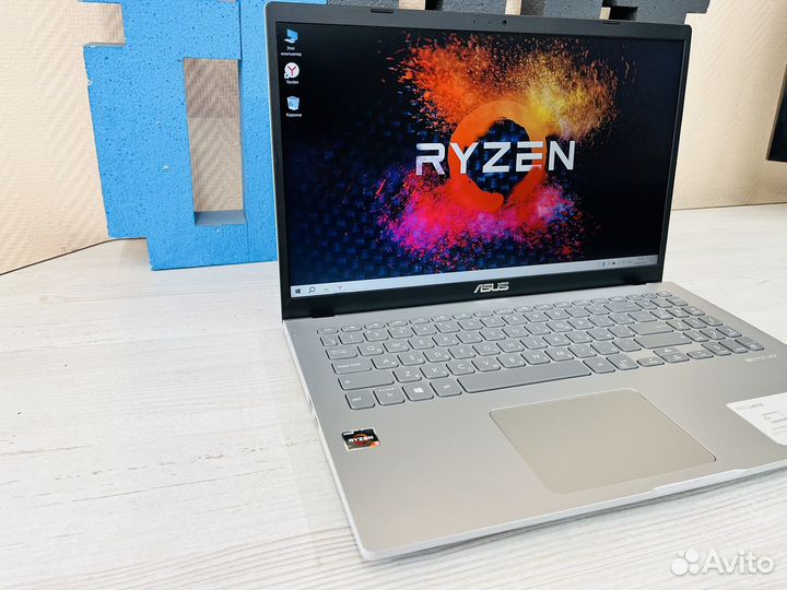 Новый ноутбук Asus Ryzen 3