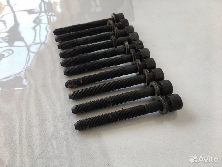 Болты головки блока цилиндров VW Passat B3,2Е