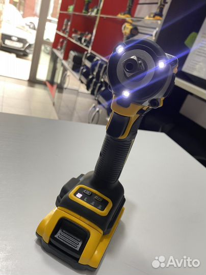 Гайковерт dewalt dcf922