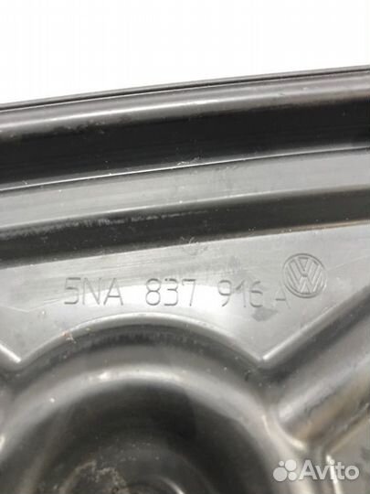 Накладка двери Volkswagen Tiguan 2 2019