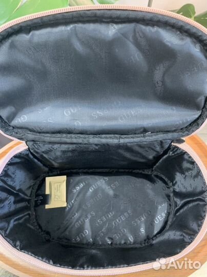 Косметичка guess