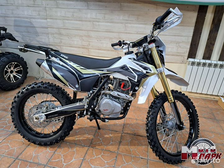 Мотоцикл BSE Z3