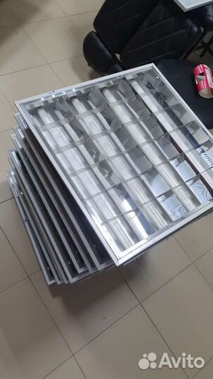 Светильник потолочный