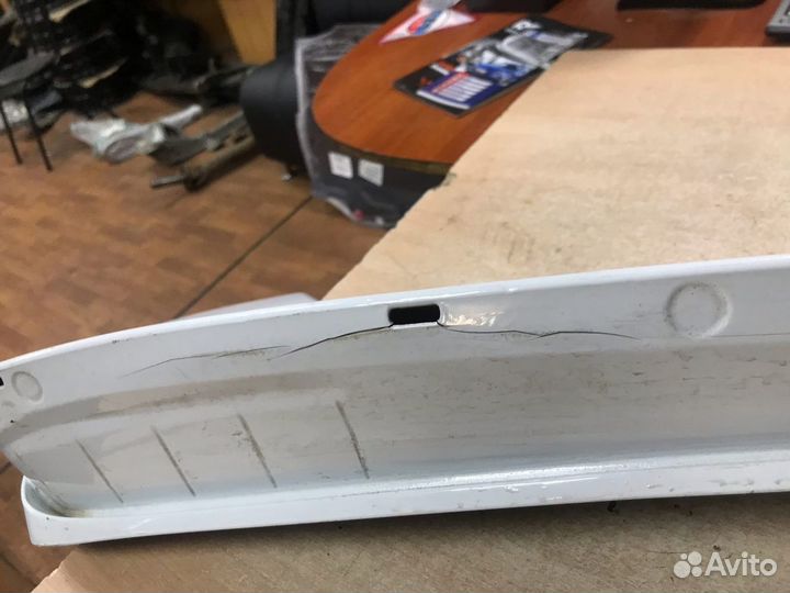 Накладка крышки багажника Ford Mondeo 4