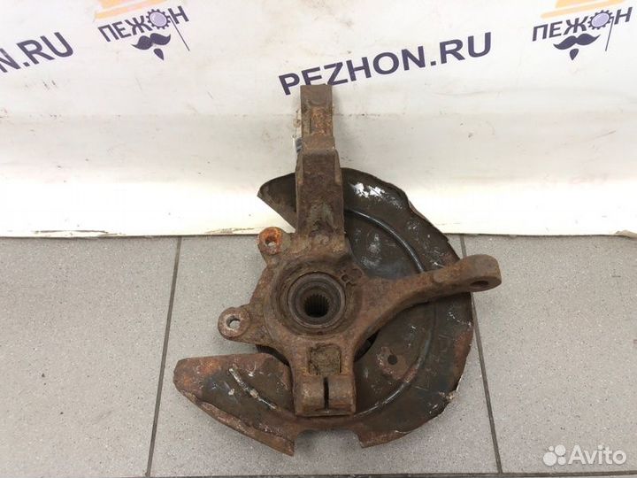 Кулак поворотный передний правый Renault Logan