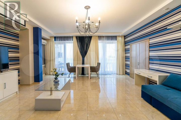 5-к. апартаменты, 250 м², 3/4 эт.