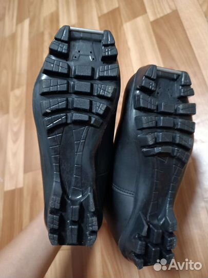 Лыжные ботинки новые