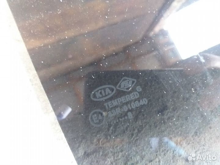 Стекло заднее правое Kia Sorento 2 XM 2018 год