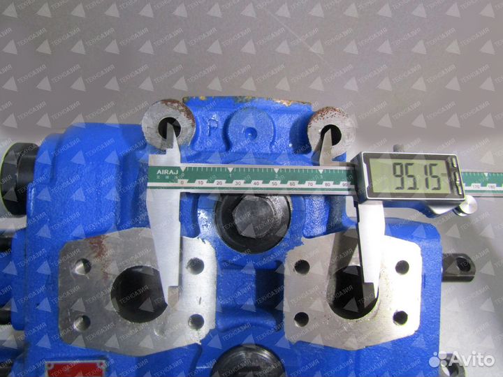 Гидрораспределитель 251800152/DF32 xcmg LW500FN