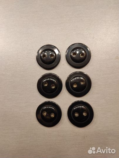 Пуговицы
