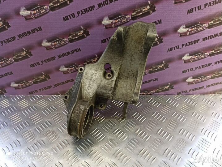 Кронштейн промежуточного вала Mercedes-Benz Vito