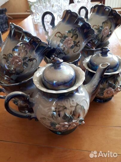 Сервизы чайный и кофейный