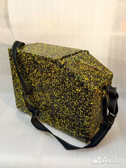 Рыболовный ящик Pelican Ice Box Classic чёрно-желт