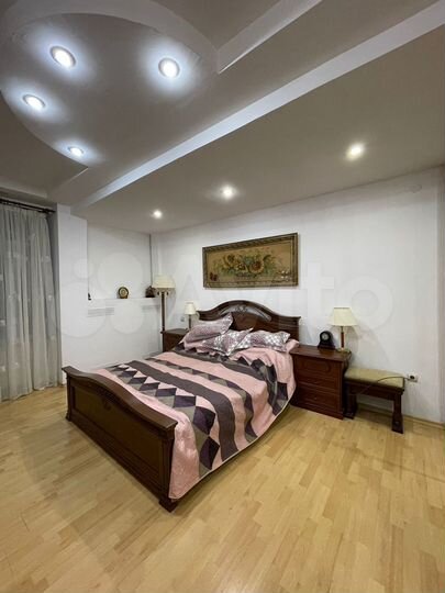 3-к. квартира, 90 м², 3/4 эт.