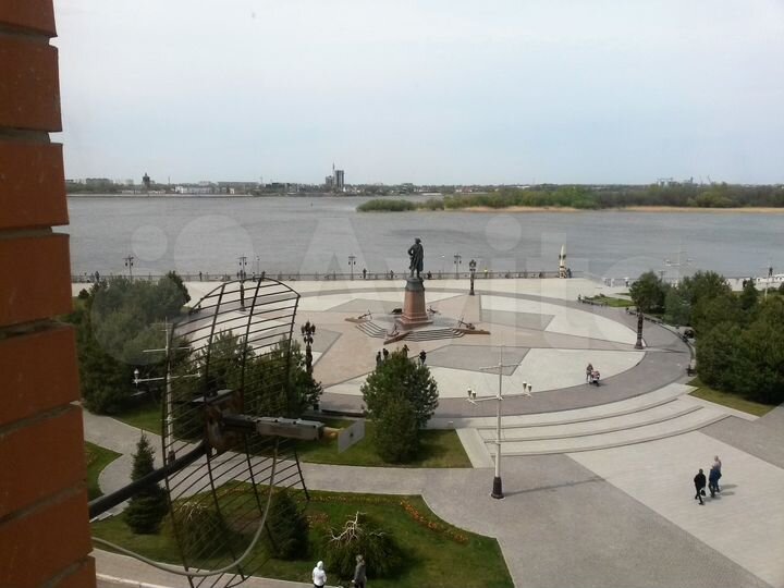 3-к. квартира, 158 м², 4/7 эт.