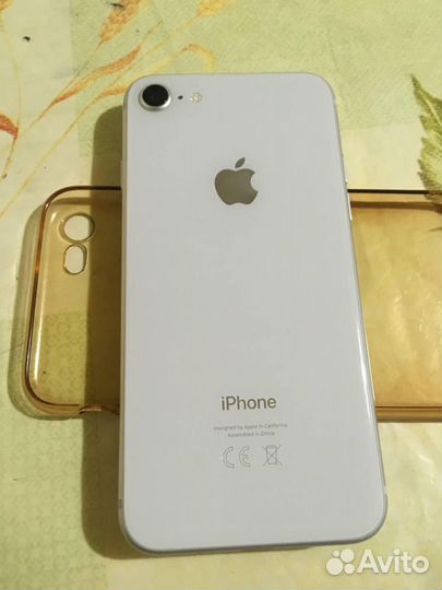 iPhone 8, 64 ГБ