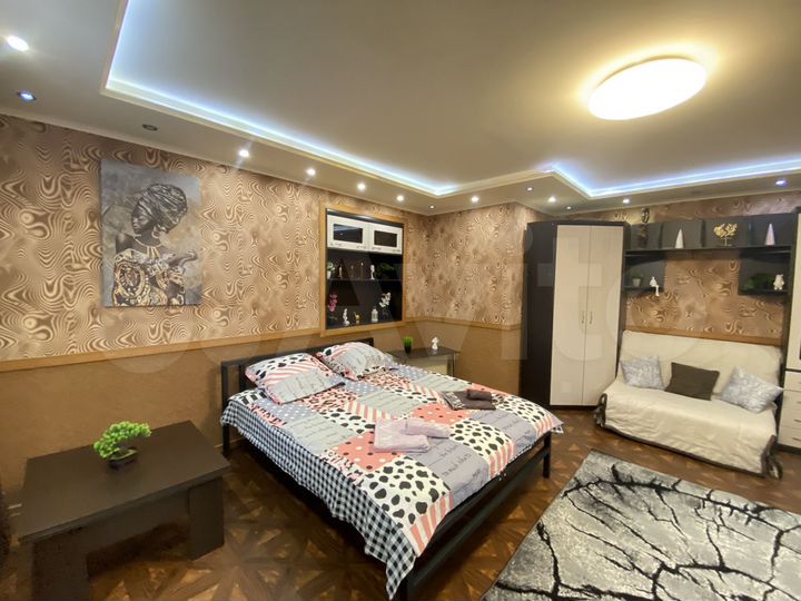 1-к. квартира, 42 м², 1/4 эт.