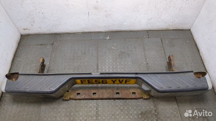 Бампер задний Nissan Navara, 2006