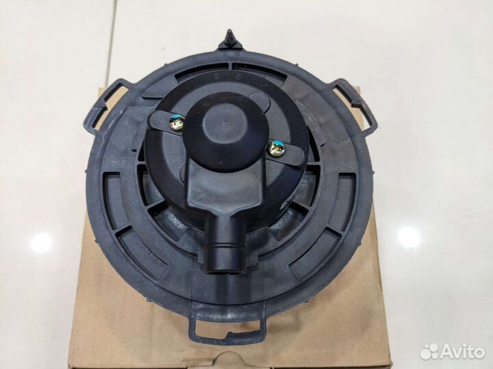 Мотор отопителя mazda 3 BK (03)