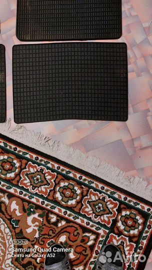 Резиновый коврик