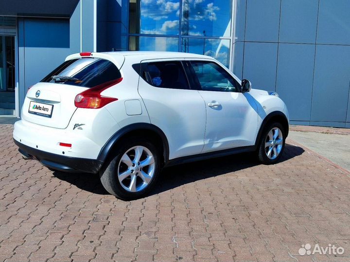 Nissan Juke 1.6 CVT, 2012, 215 415 км