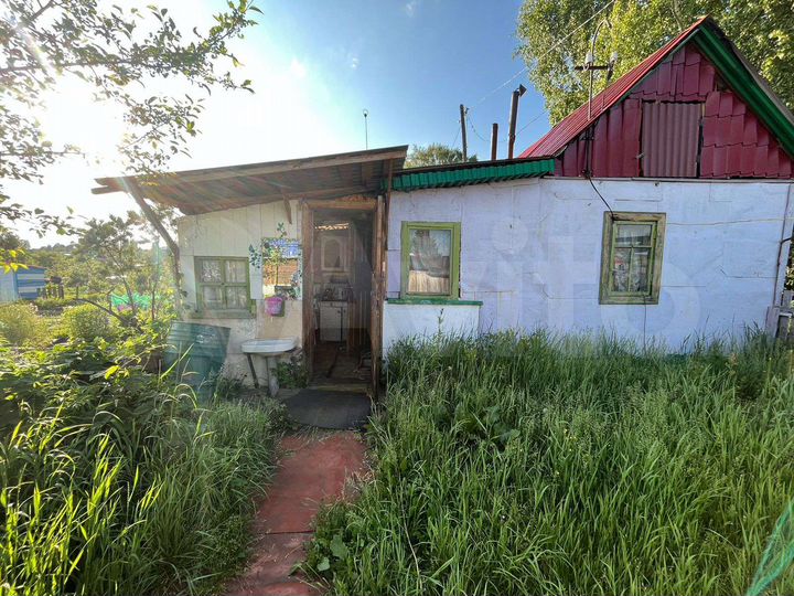 Дом 20 м² на участке 5,3 сот.