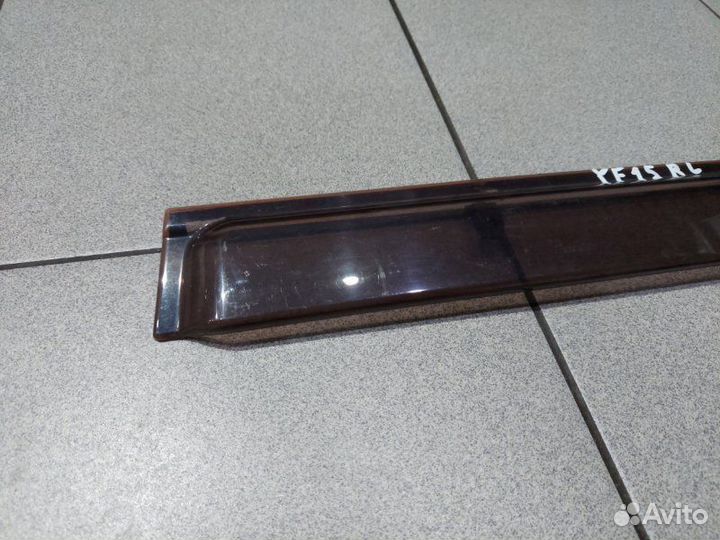 Ветровик задний левый Nissan Juke YF15