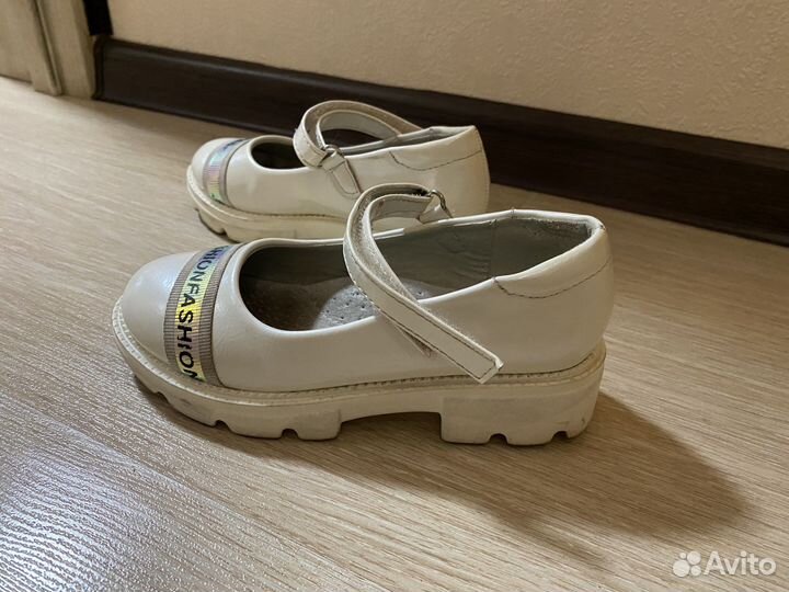 Туфли для девочки 28
