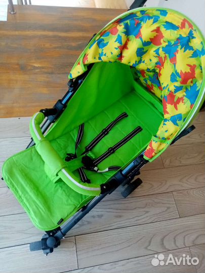 Прогулочная коляска трость