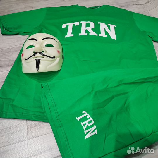 Мужские костюмы