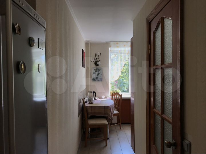 Комната 10 м² в 3-к., 2/5 эт.