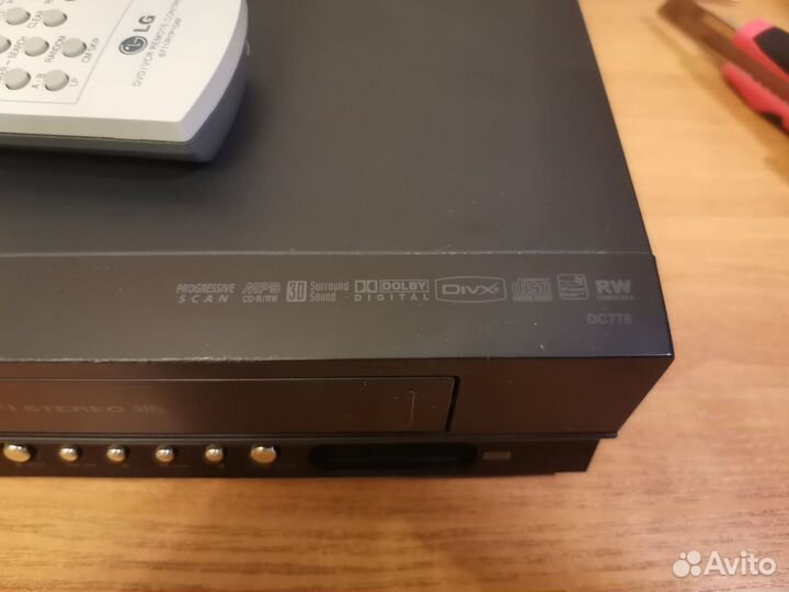 LG DC778 VHS & DVD Combo HI-FI Stereo