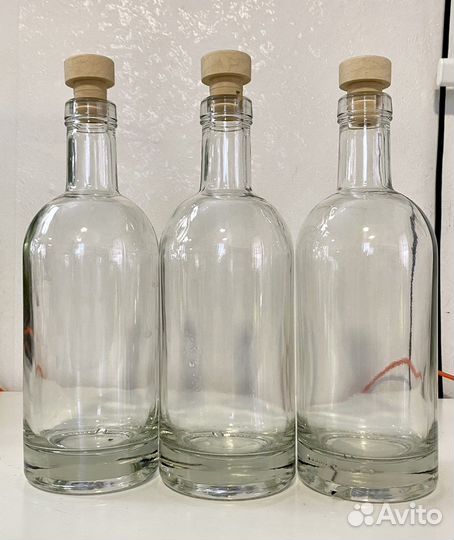 Бутылка стеклянная 0,5 и 0,7 с пробкой