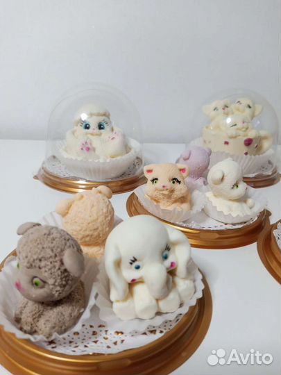 Шоколадные фигурки, сладкий подарок