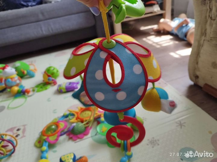 Игрушки для малышей пакетом