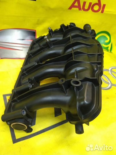 Коллектор впускной Audi A4 седан 2.0 cdnc 2010