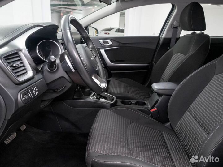 Kia Ceed 1.6 AT, 2021, 63 350 км