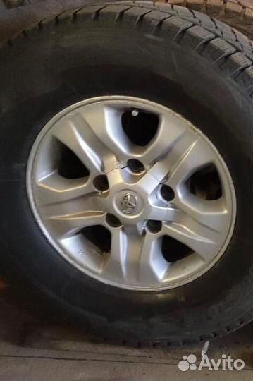 Bridgestone Blizzak Ice 275/70 R17 125S