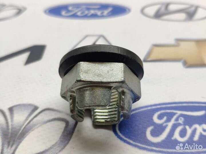 Гайка передней ступицы M20 Renault/Nissan/Lada