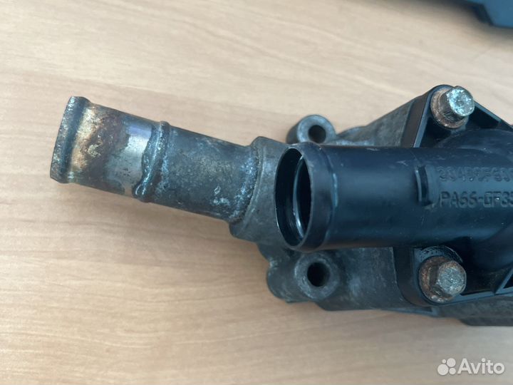 Корпус термостат на Ниссан Альмера Классик B10